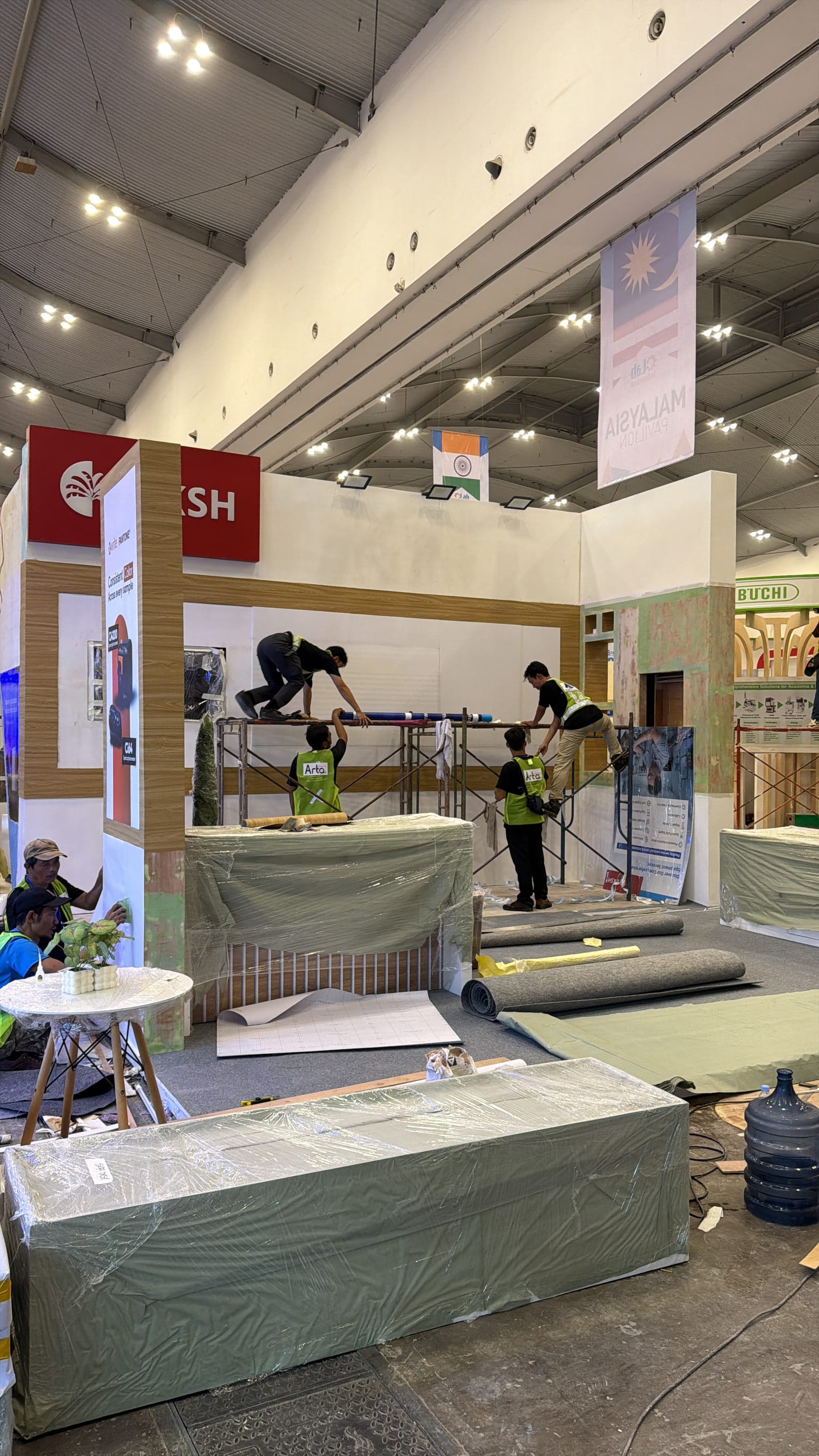 Booth Dksh - LAB INDO 2026 oleh Arta Exhibition