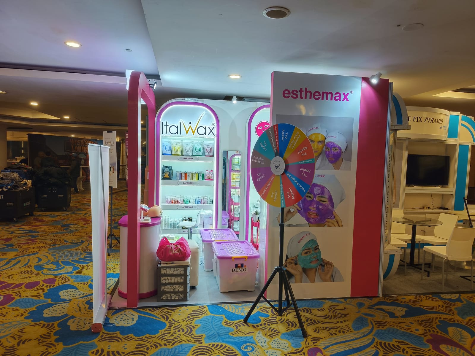 Booth Esthemax X Italwax - WESWAM BANDUNG, foto 3
