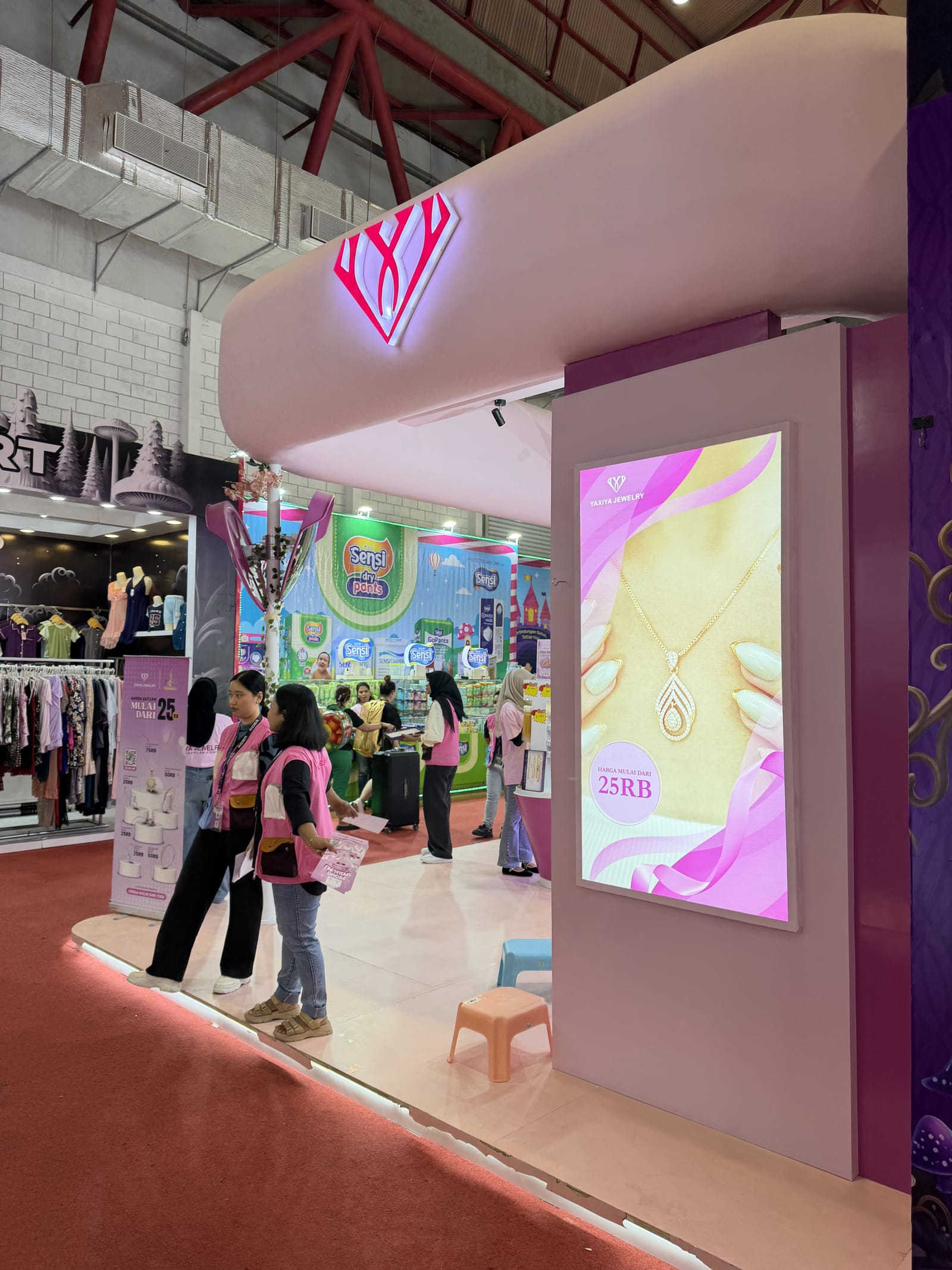 Booth Yaxiya - JAKARTA FAIR, foto 8